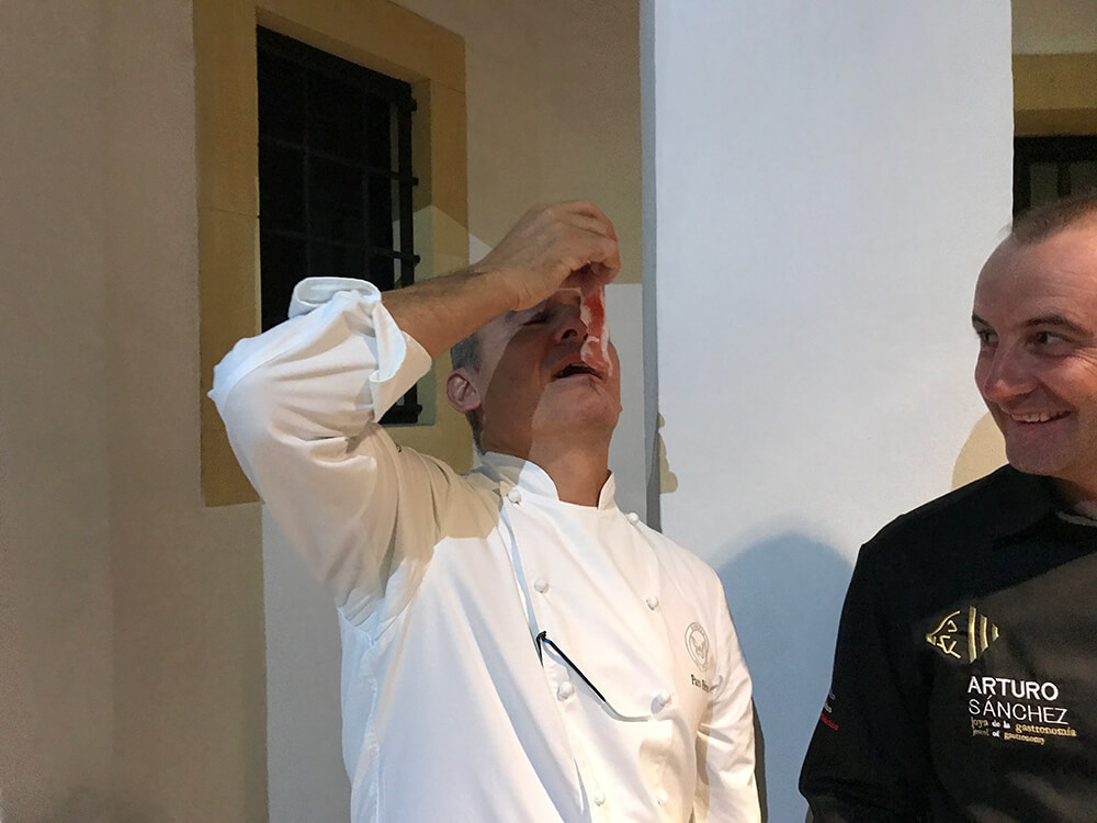 アルトゥーロ・サンチェスのハモン・イベリコ・デ・ベジョータとパコ・ペレス