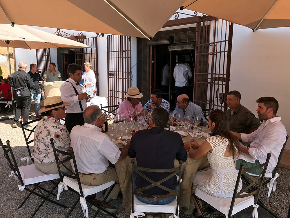 アルトゥーロ・サンチェスの野外パーティ