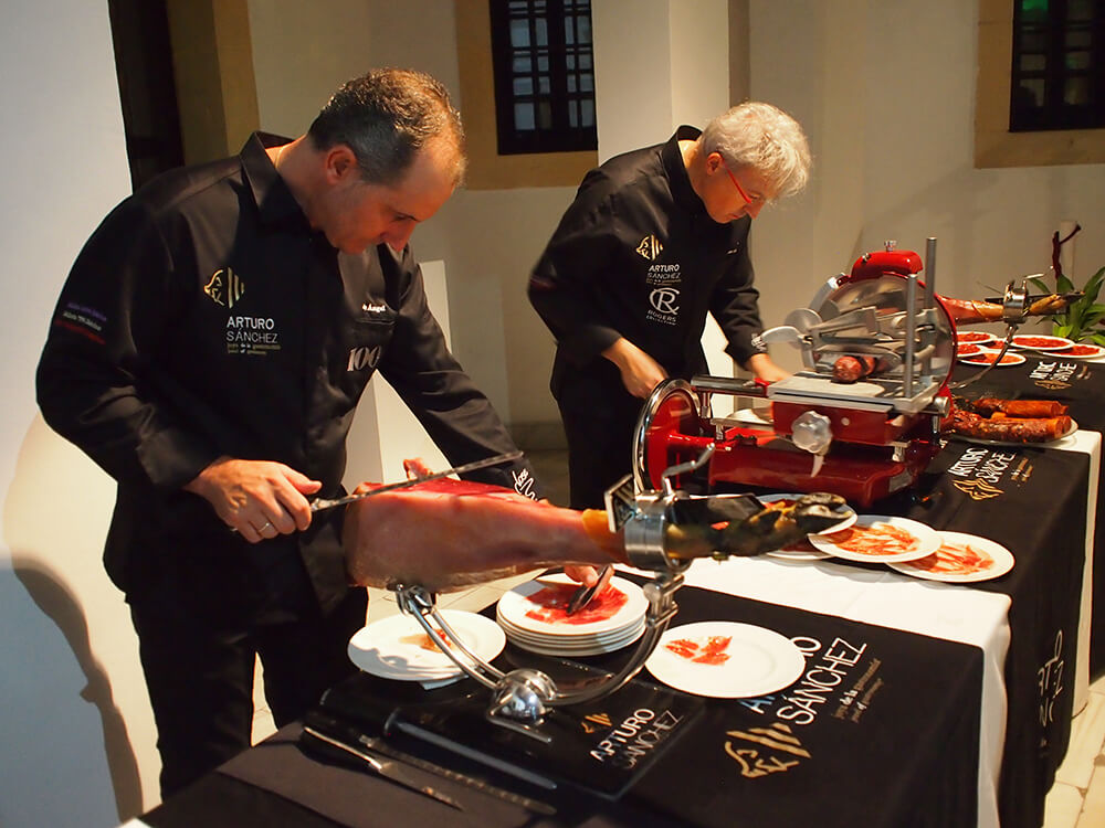 アルトゥーロ・サンチェス専属コルタドール