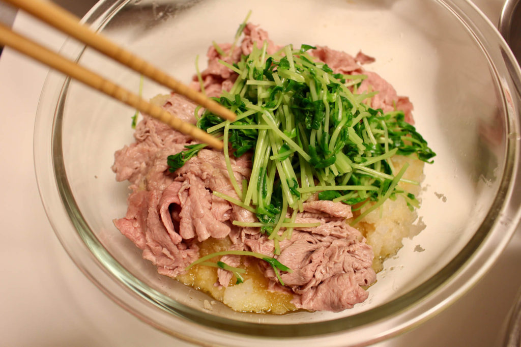 豆苗と和牛のオリーブオイル掛けの作り方_6