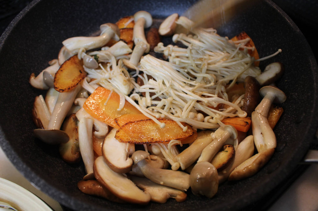 真鯛ときのこのオリーブオイル焼き_3