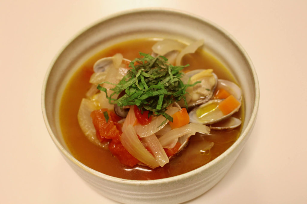 トマトとアサリのオニオンスープ_完成