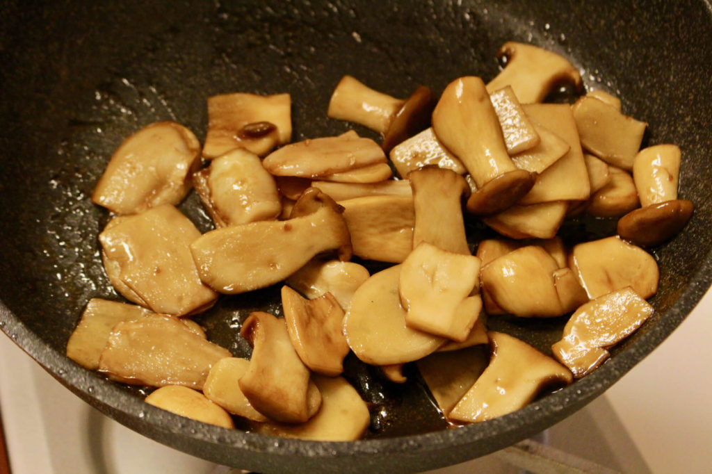 新生姜とエリンギのきんぴら　生ハム巻きの作り方_3