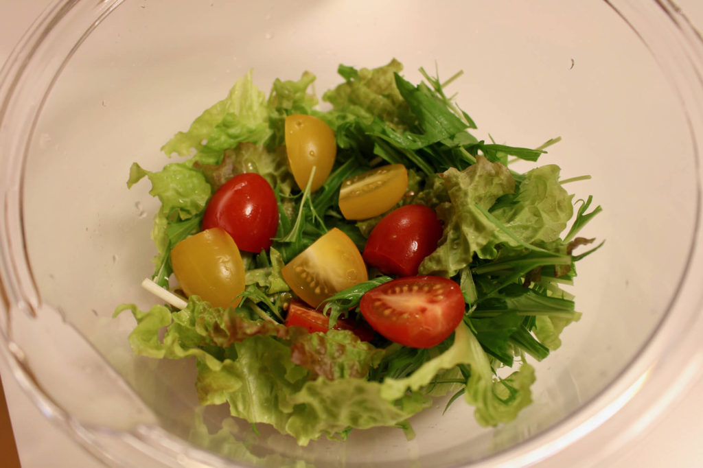 生ハムの中華めんカリカリピザ風の作り方_5