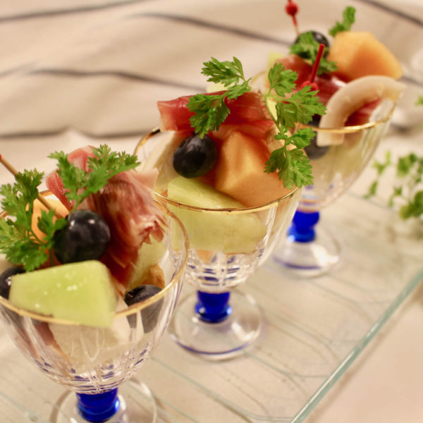 【レシピ】ハモン・イベリコ・セボと二色メロンのフルーツカクテル