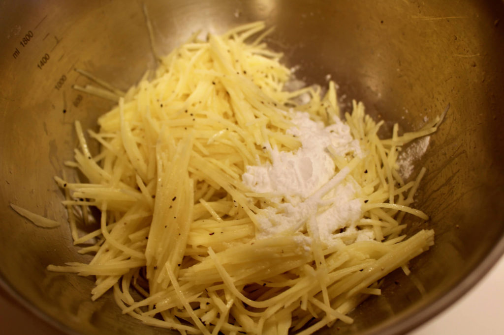 ハモン・イベリコ・セボのカリカリじゃがいも焼きの作り方_2