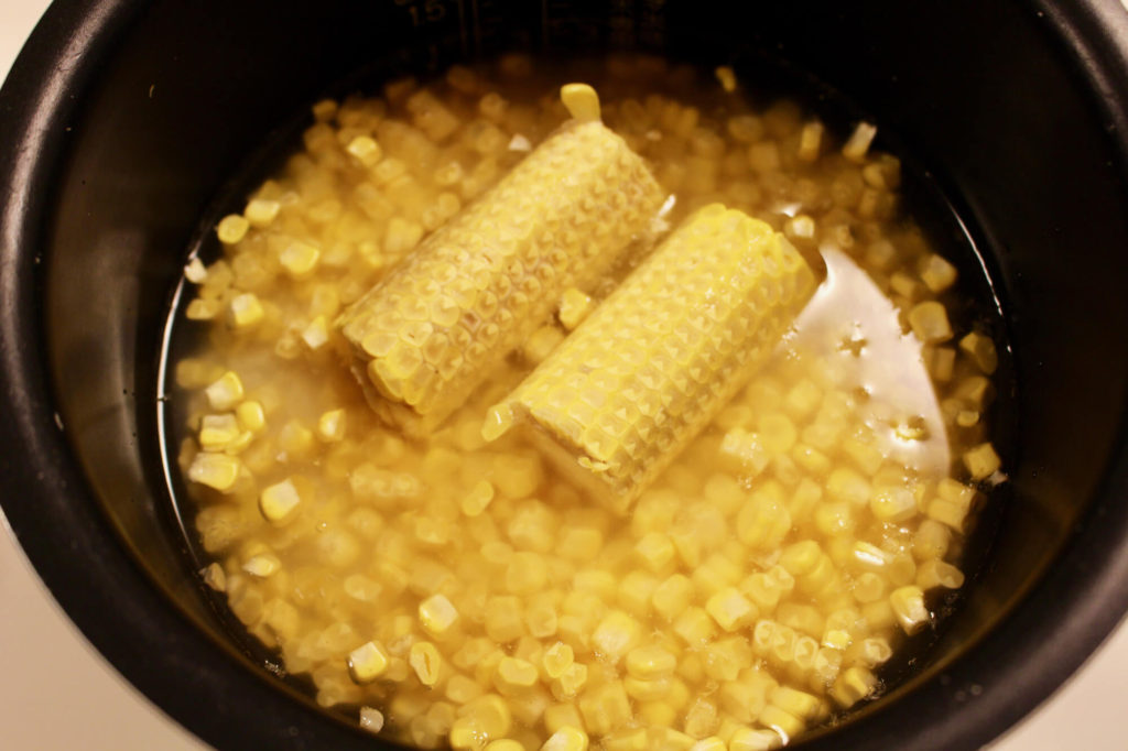 サルチチョン・イベリコ・ベジョータと玉蜀黍のご飯の作り方_2