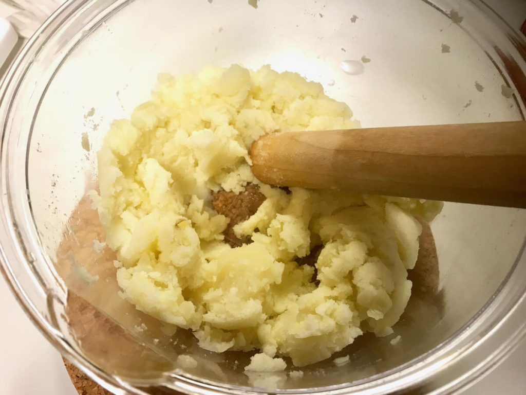 和風ポテトサラダとチョリソ・イベリコ・ベジョータのレシピ_2