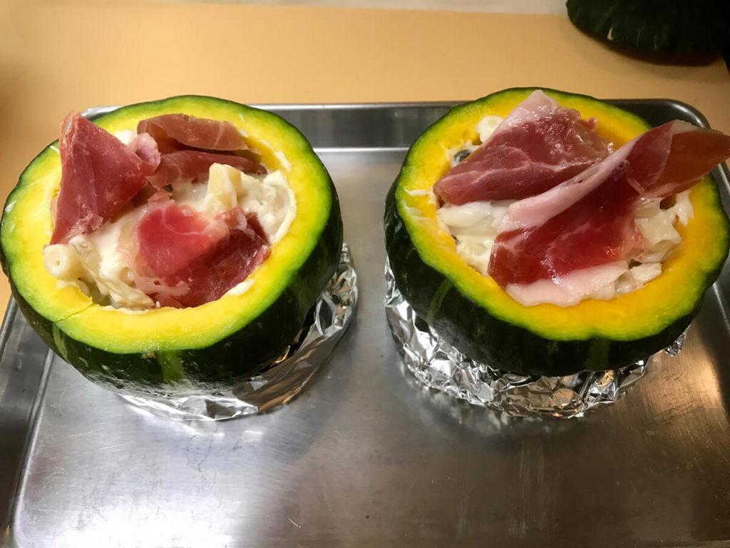 生ハム、坊ちゃんかぼちゃのマカロニグラタンのレシピ_9