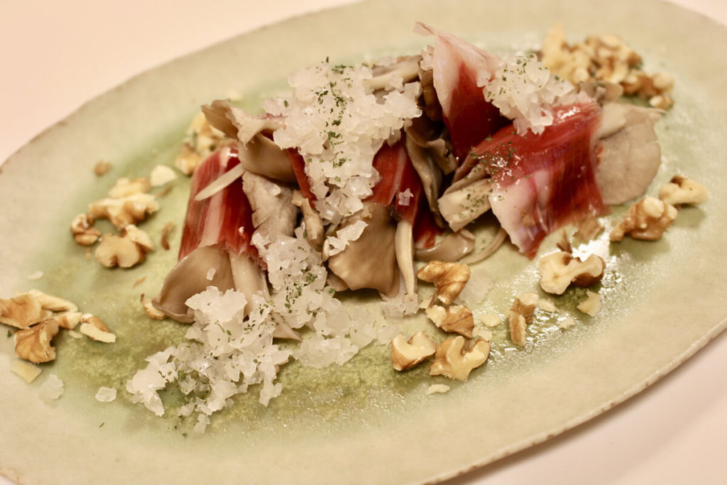 舞茸生ハム包みらっきょう胡桃のせのレシピ_完成
