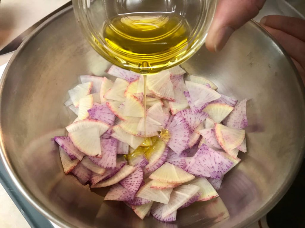 赤大根と紫大根のからすみサラダのレシピ_3