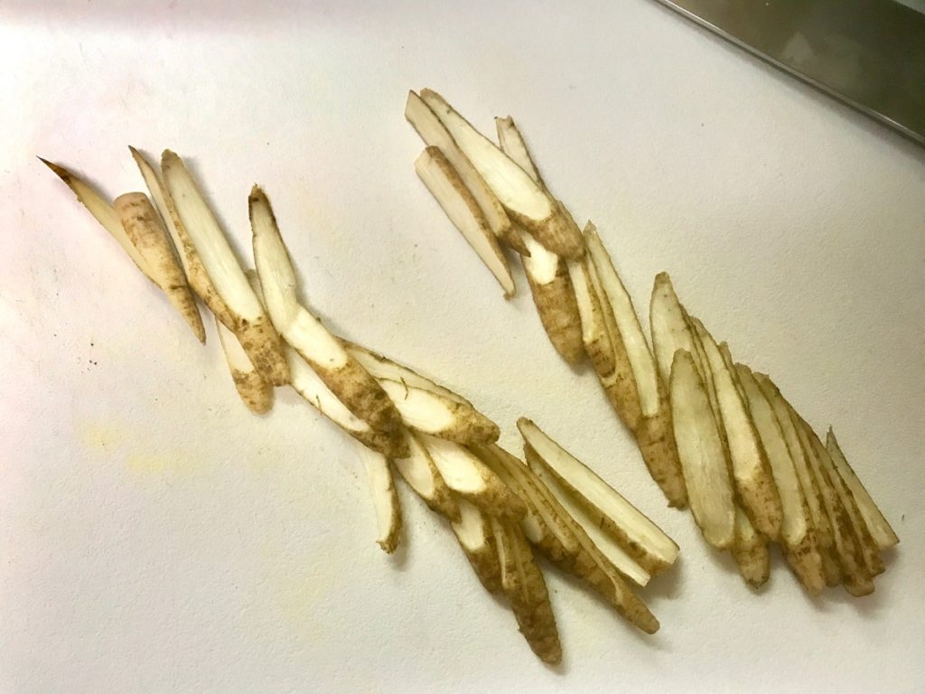 わさび菜と白舞茸の魚醤オリーブオイルサラダのレシピ_3