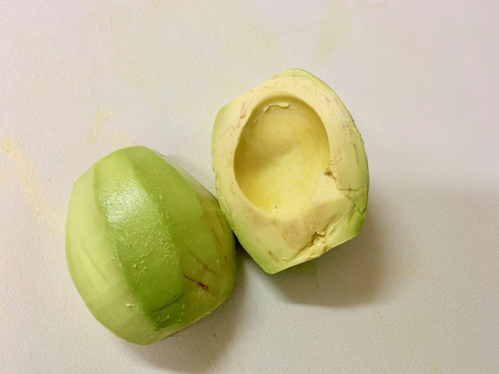 生ハムとアボカドのキムチ和えのレシピ_1