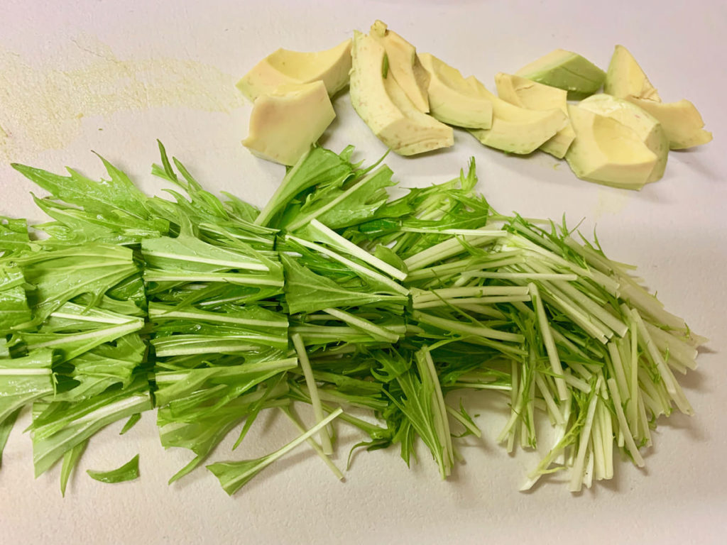 生ハムとアボカドのキムチ和えのレシピ_2