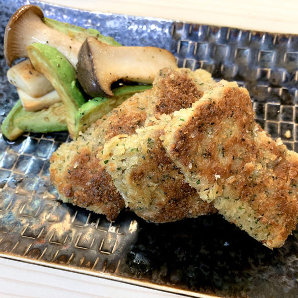 【レシピ】アボカドと牛レバーの香味焼き