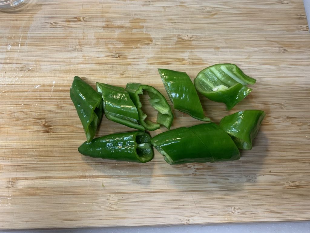 レシピ オリーブ香る焼き甘長唐辛子と長芋のシーチキン和え 生ハム オリーブオイルの情報 通販サイト The Story