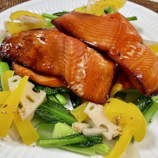 【レシピ】鮭の味噌幽庵焼き　蓮根とパプリカのマリネ